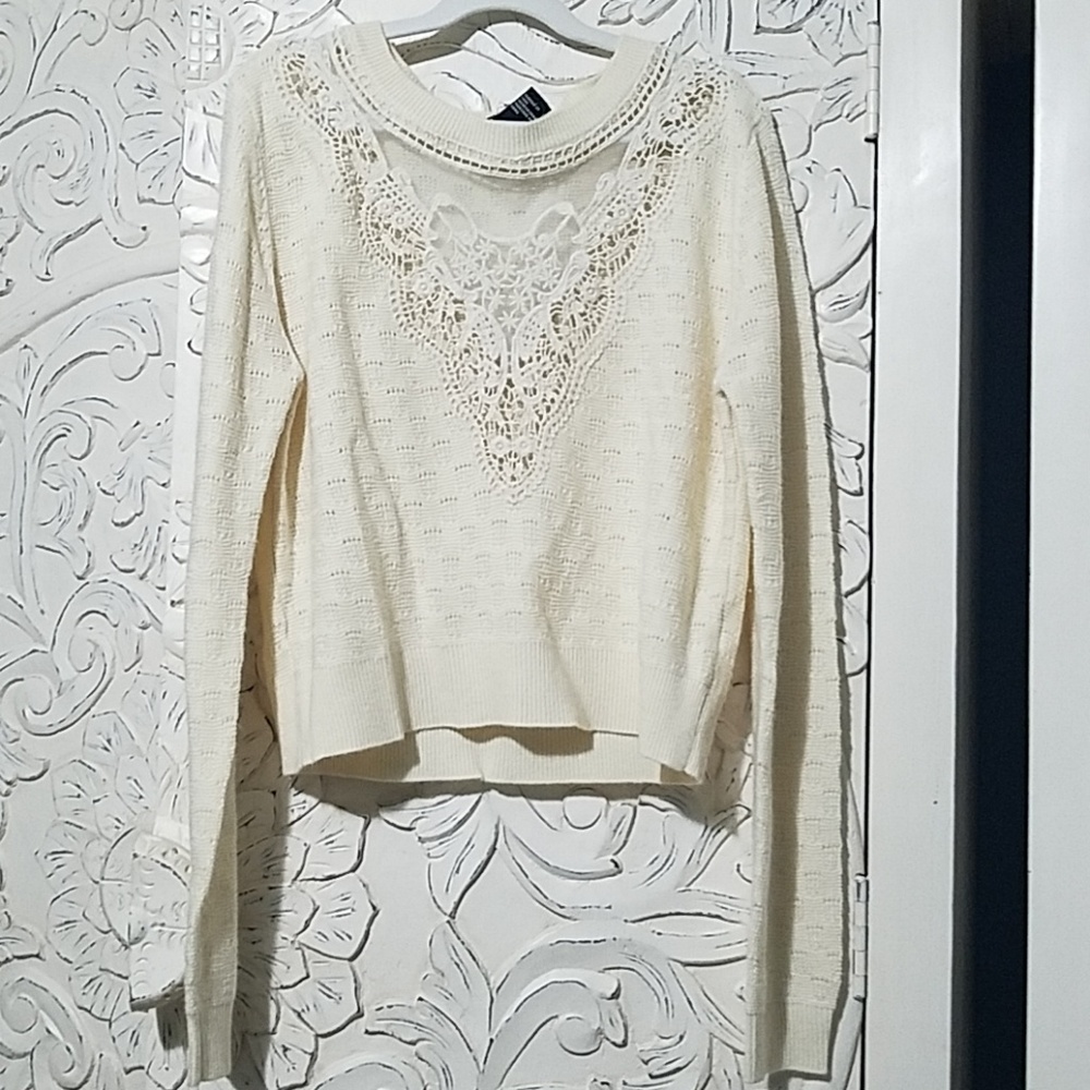 Forever 21 Cropped Lace Sweater in Cream